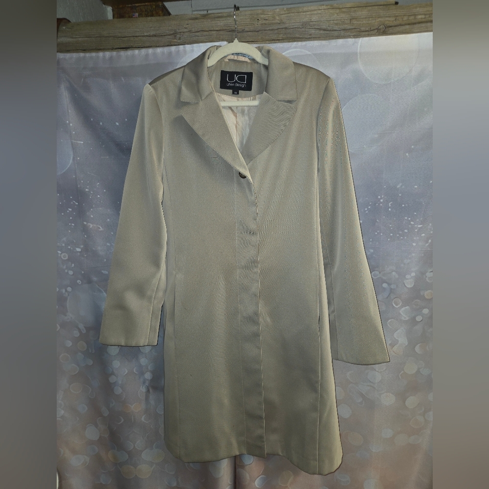 Women's Tan Coat